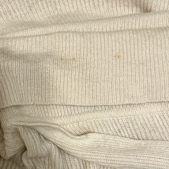 JOA Los Angeles Cropped Turtleneck Sweater - Picture 6 of 6